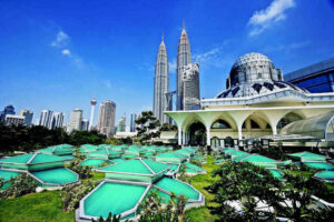 7 Days Malaysia & Singapore Tour Itinerary